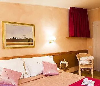 Hotel Romea 3*